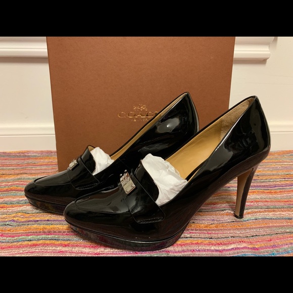 COACH Garnet Patent Black Pumps - Picture 1 of 6